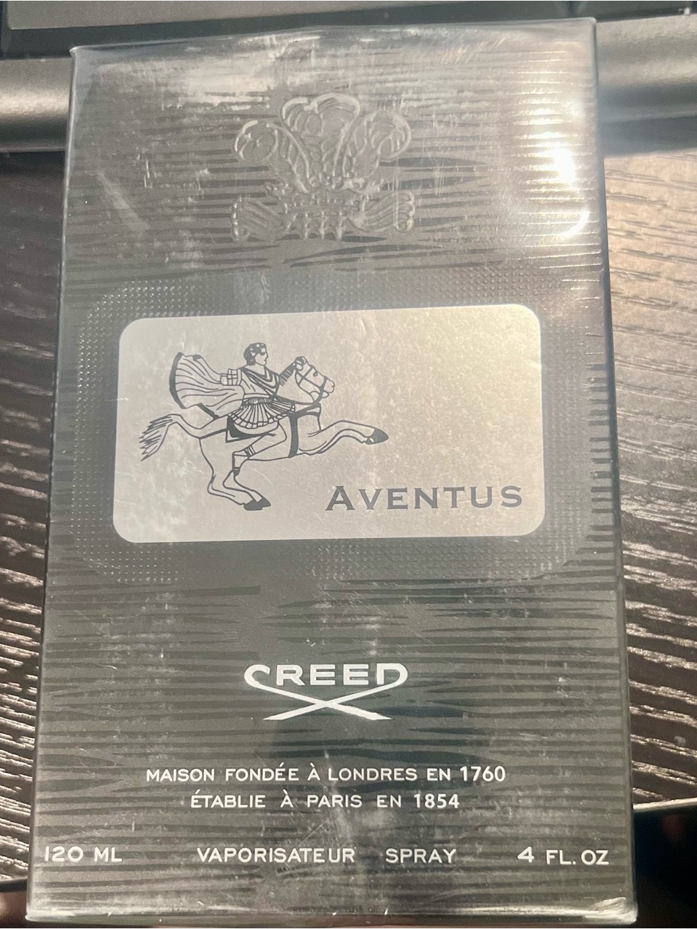 Creed Aventus Black & White Box